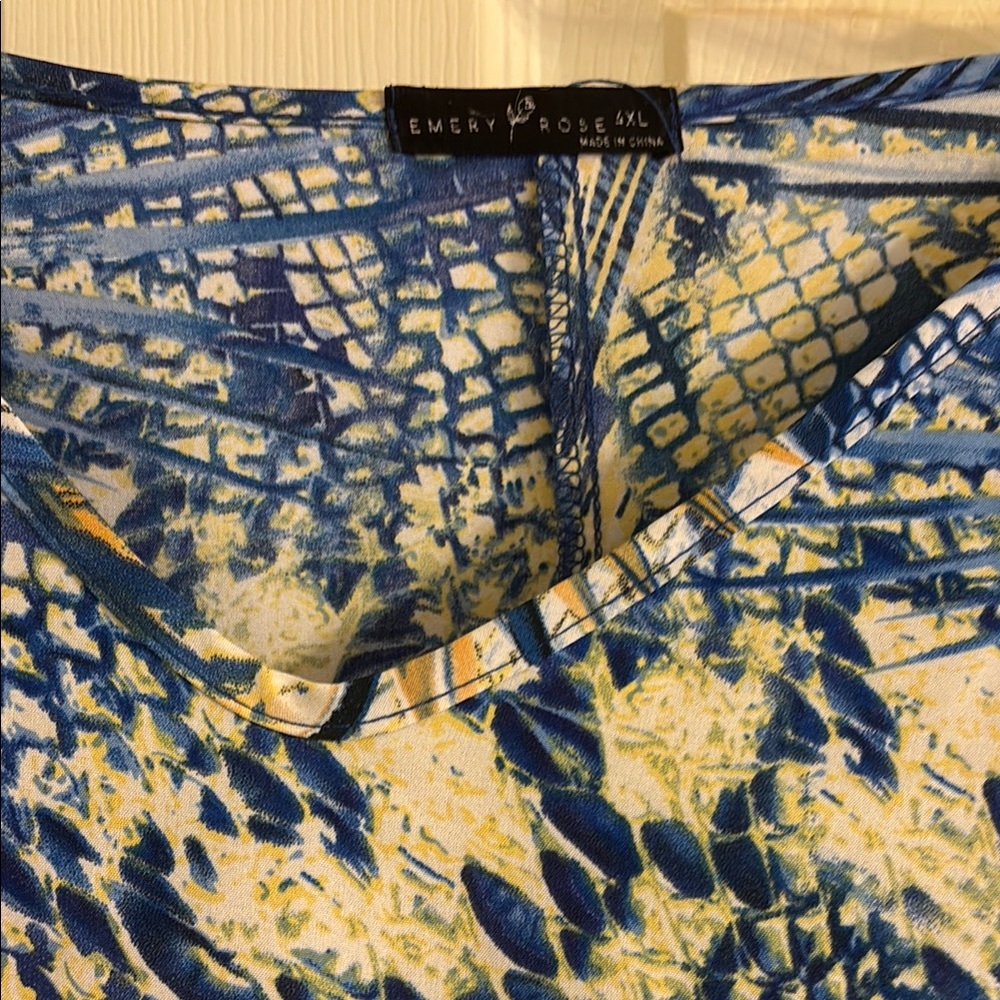Blue Patterned Women's Top - Picture 4 of 4